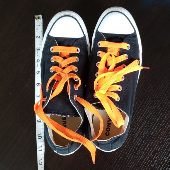 Converse shoes - Picture 9 of 9